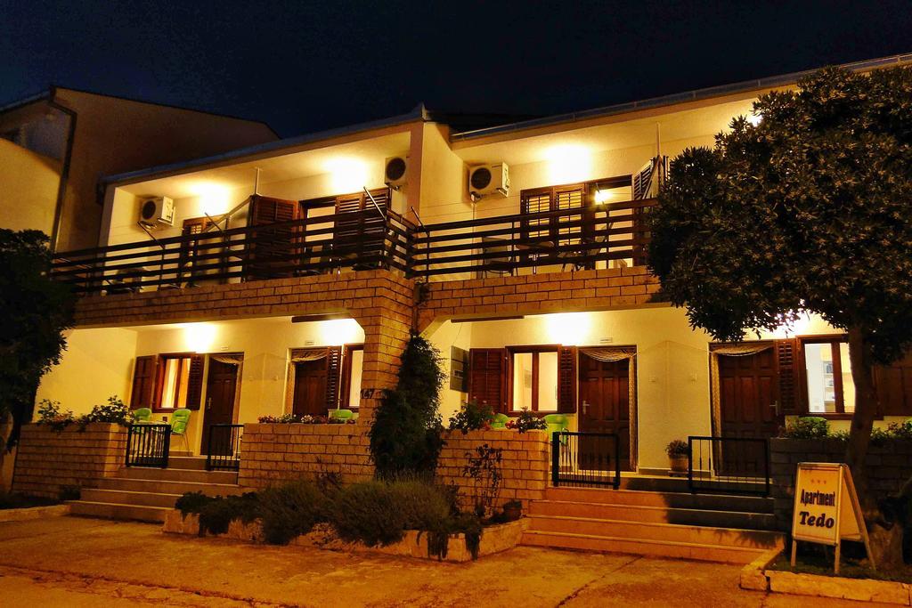 Holiday Home Apartment Tedo Klek Exterior photo