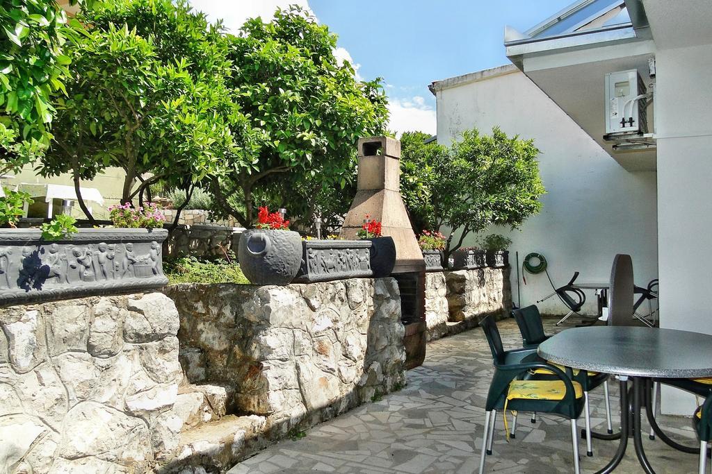 Holiday Home Apartment Tedo Klek Exterior photo
