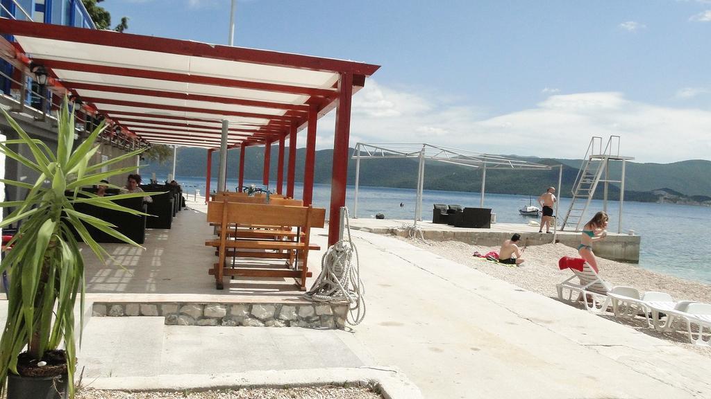 Holiday Home Apartment Tedo Klek Exterior photo